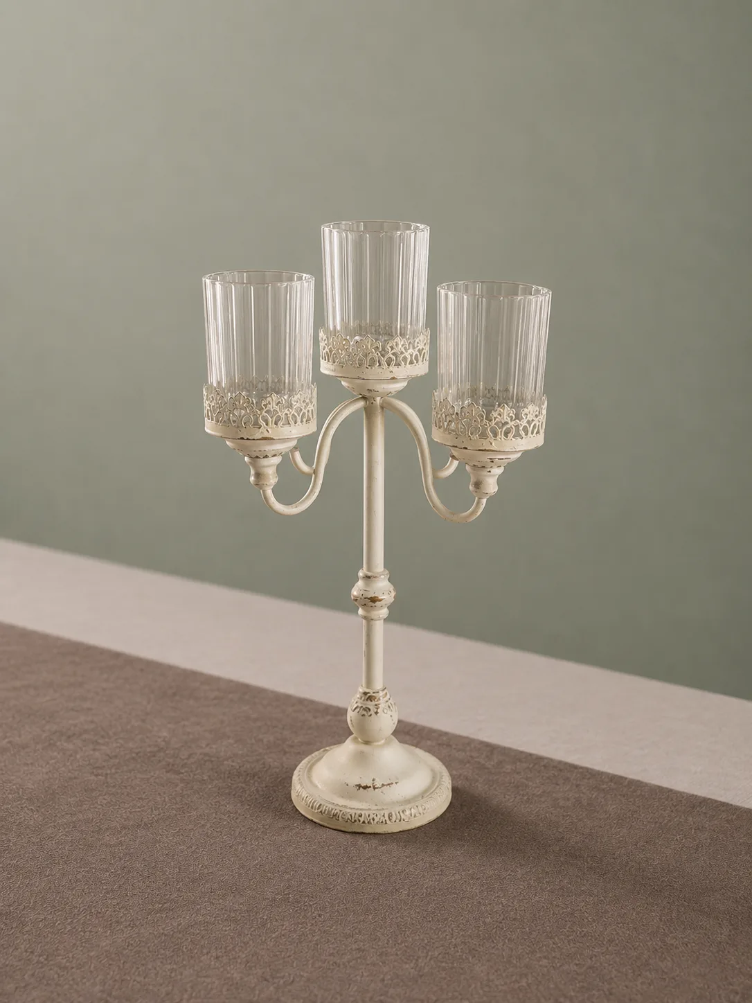Chandelier blanc candélabre