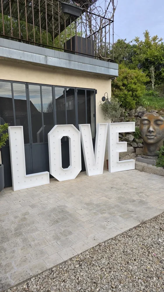 Lettre LOVE géante 120cm