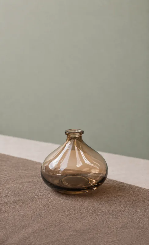 Mini vase Oblongue en verre fumé